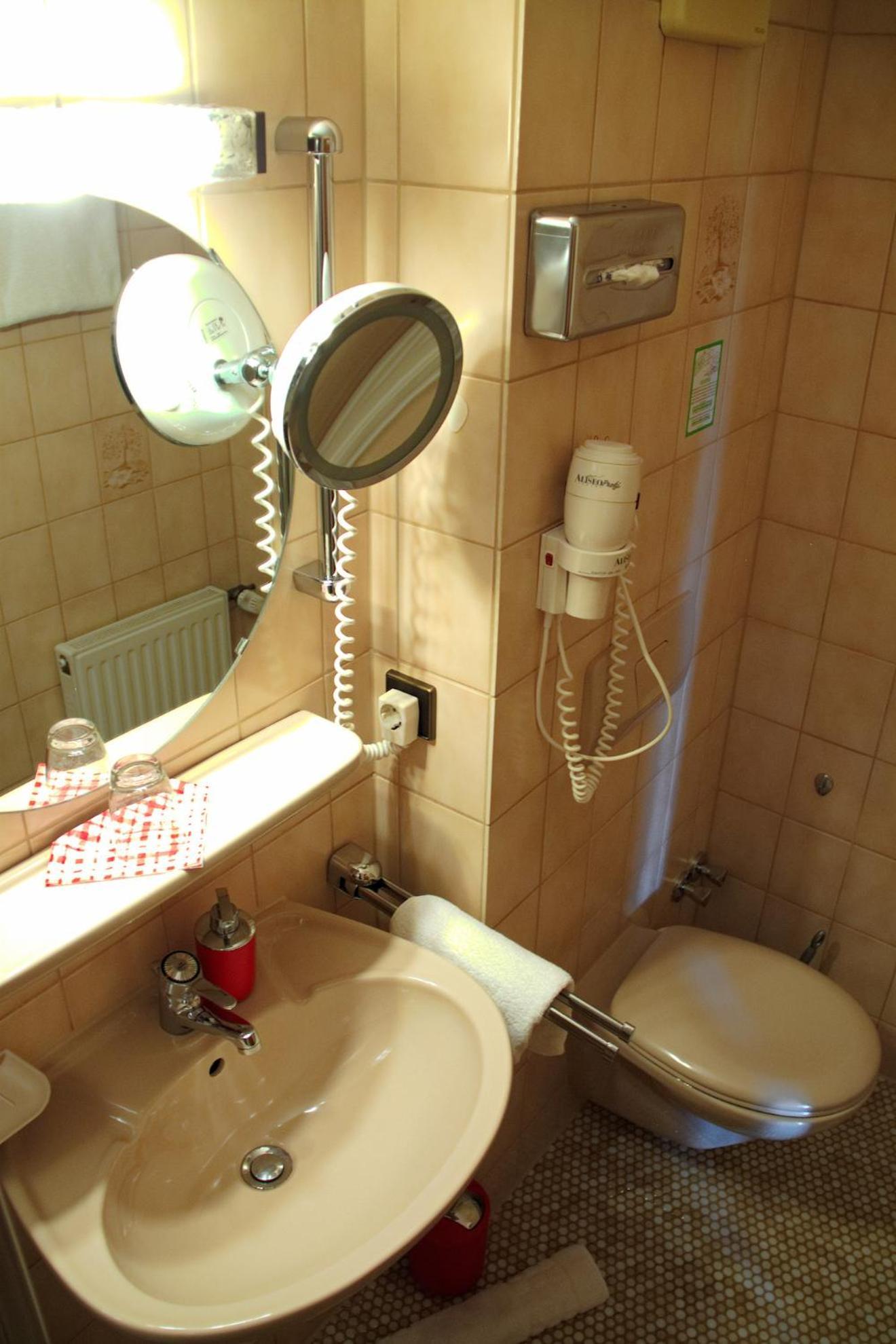 Gasthaus Adler Fohrenbuehl Lauterbach  Room photo