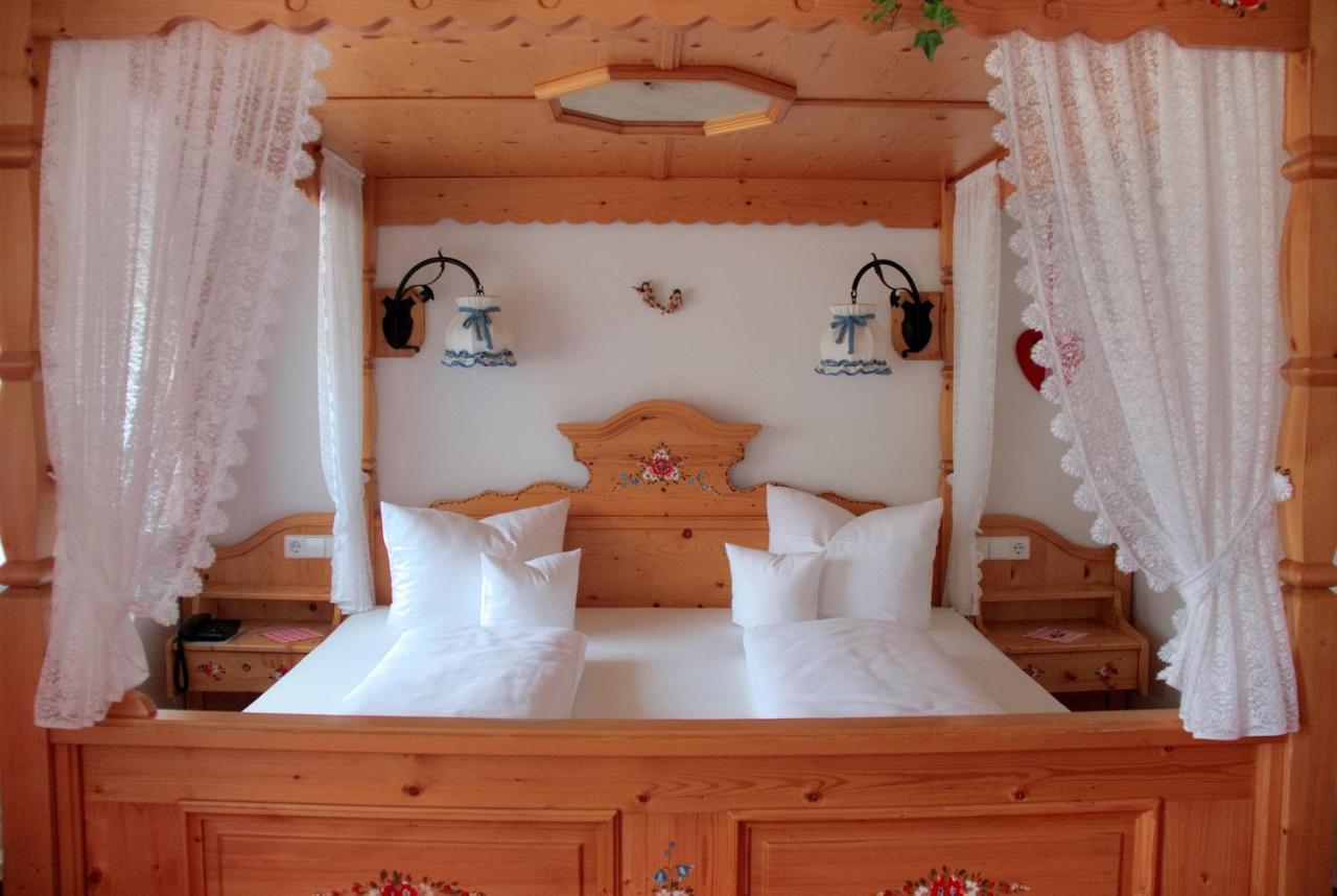 Gasthaus Adler Fohrenbuehl Lauterbach  Room photo
